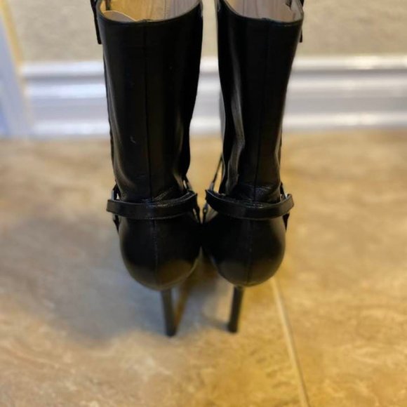 SOLD on EBAY! Auth. CHANEL BOOTS MADE in FRANCE Size 37 ALL LEATHER Boots - Picture 3 of 11